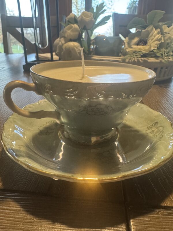 Green vintage tea cups soy candle with peppermint essential oils scented