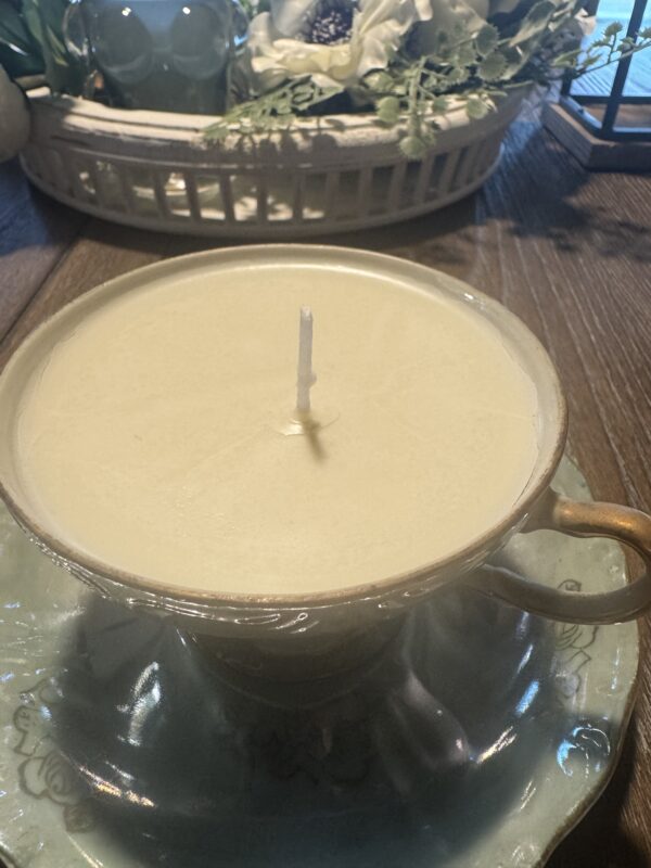 Green vintage tea cups soy candle with peppermint essential oils scented